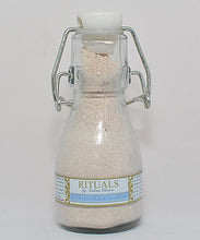 Load image into Gallery viewer, Pitta Ubtan Ayurveda Dual Performance Herbal Powder